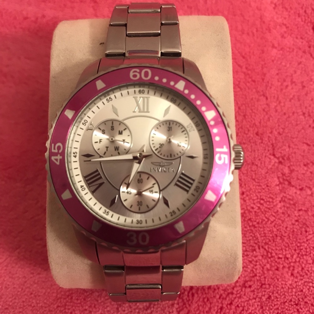 Women invicta watch